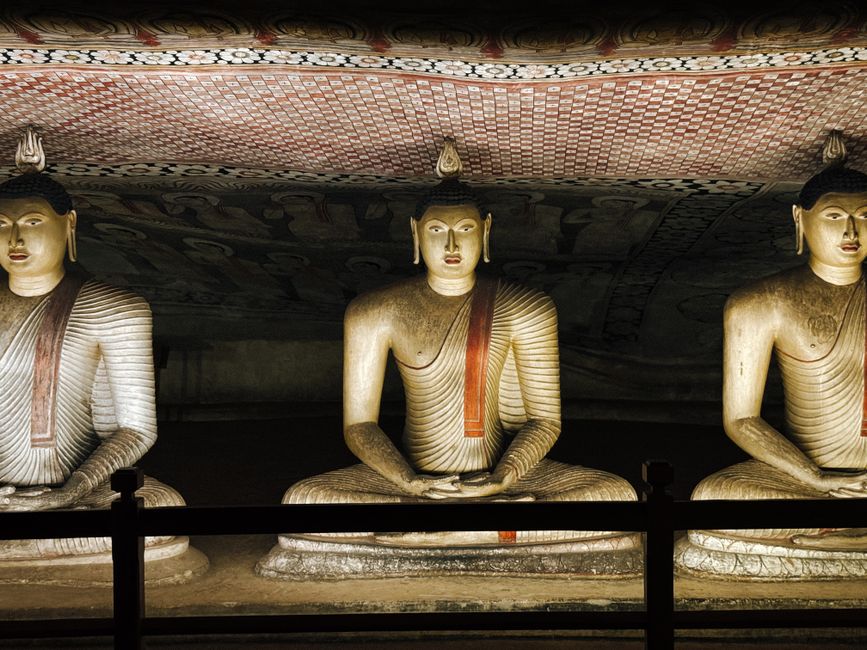 Dambulla Cave Temple